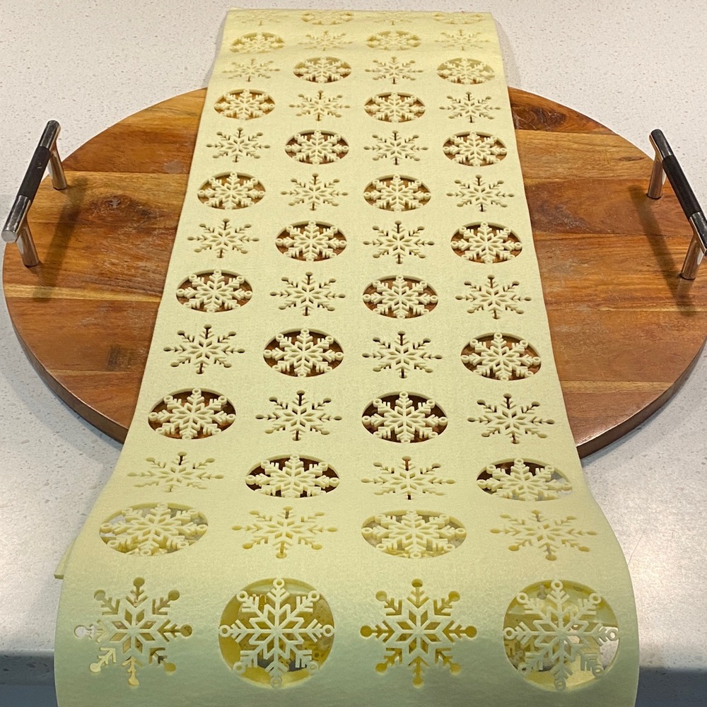 NEW Snowflake Patterned thick felt laser cut table runner ivory
